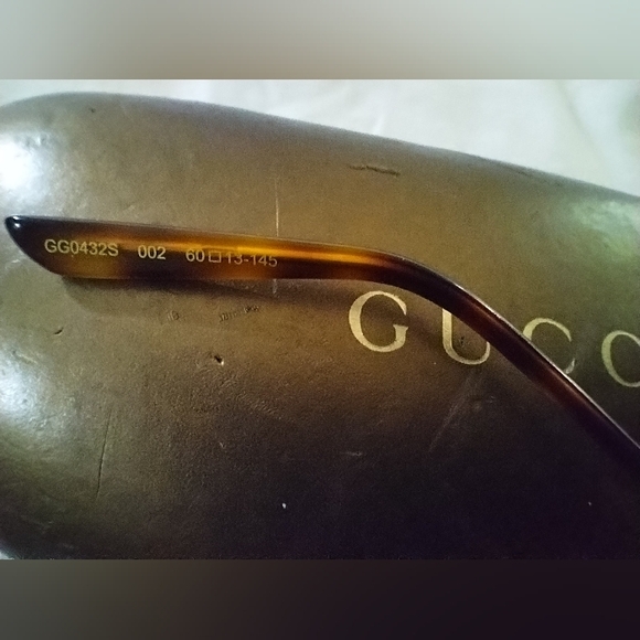GUCCI CG0432 Gold Brown Aviator Etched Metal Retro Sunglasses. GG0432s 002 main image 5